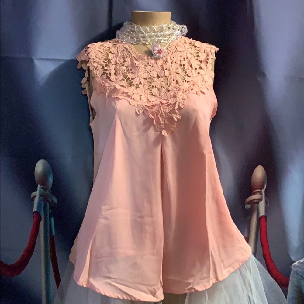 New Pink lace blouse lined medium